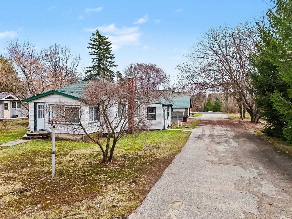 208 N Beech Street Kearney Township MI 49615