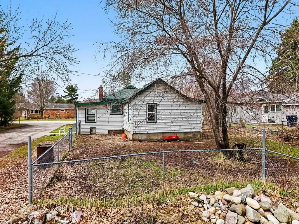 208 N Beech Street Kearney Township MI 49615