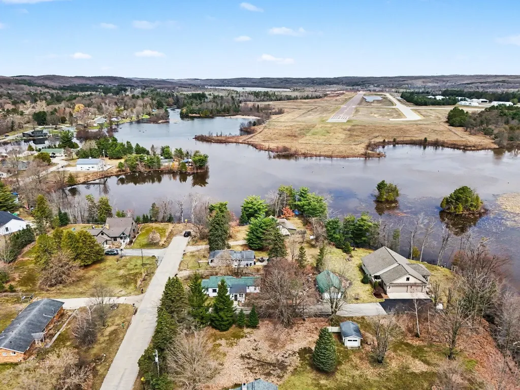 208 N Beech Street Kearney Township MI 49615