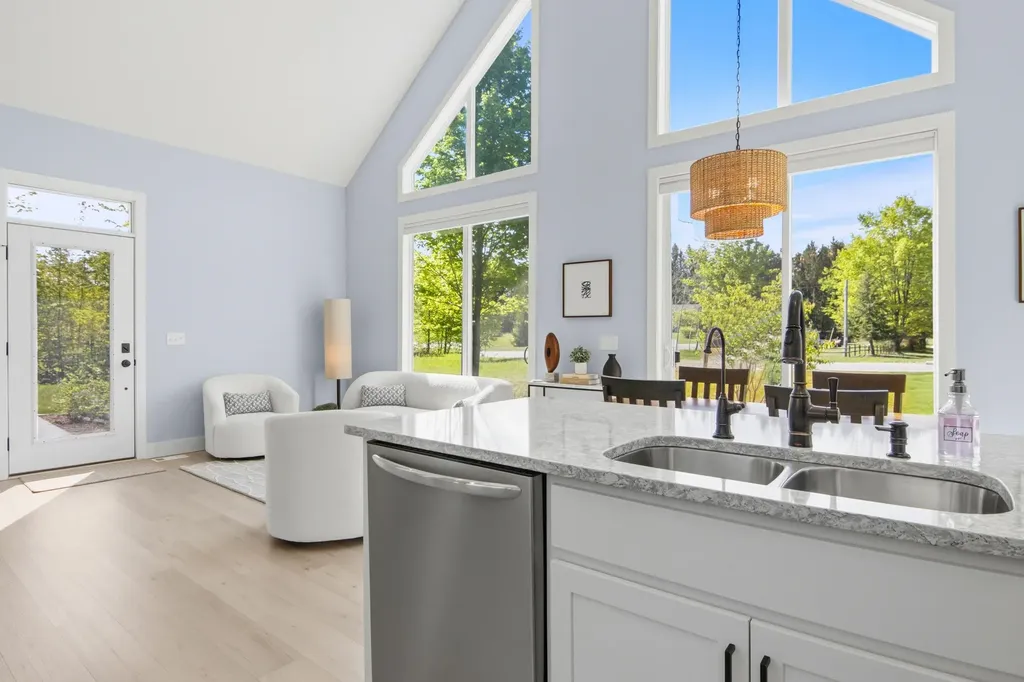 2013 E Kasson Road Solon Township MI 49621