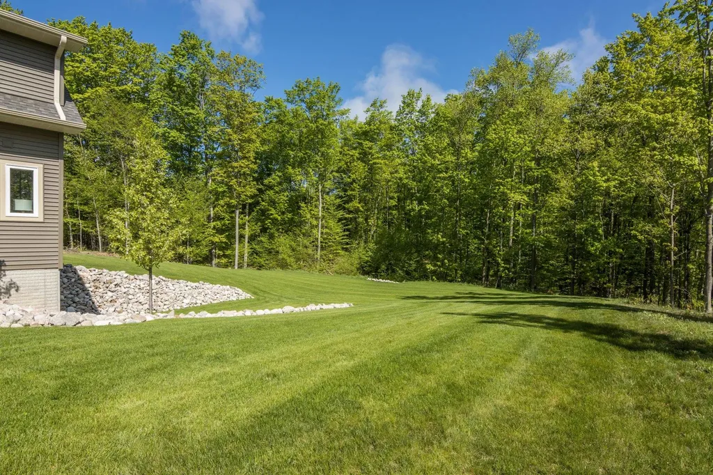 2013 E Kasson Road Solon Township MI 49621