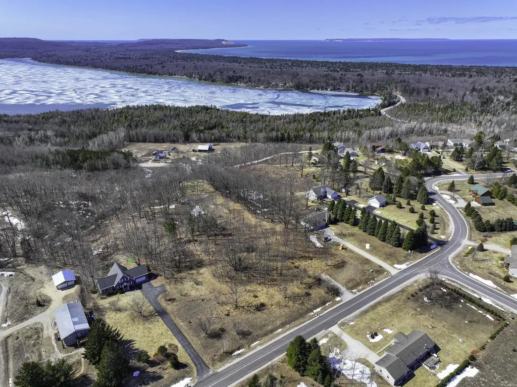 0000 S Bay Bluffs Drive Cleveland Township MI 49621