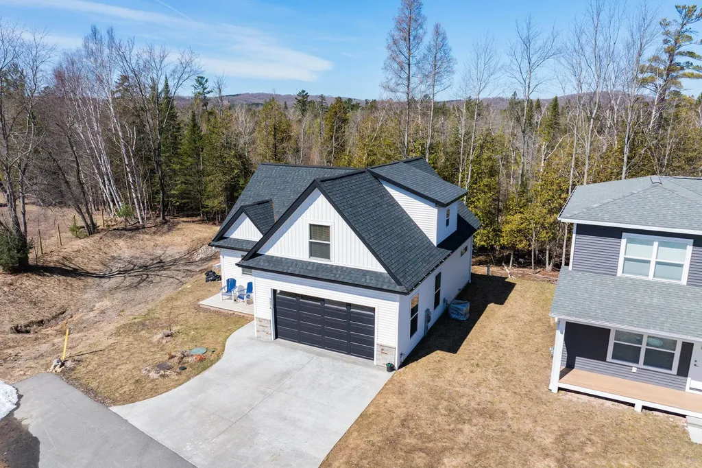 9276 S Flaska Drive Solon Township MI 49621