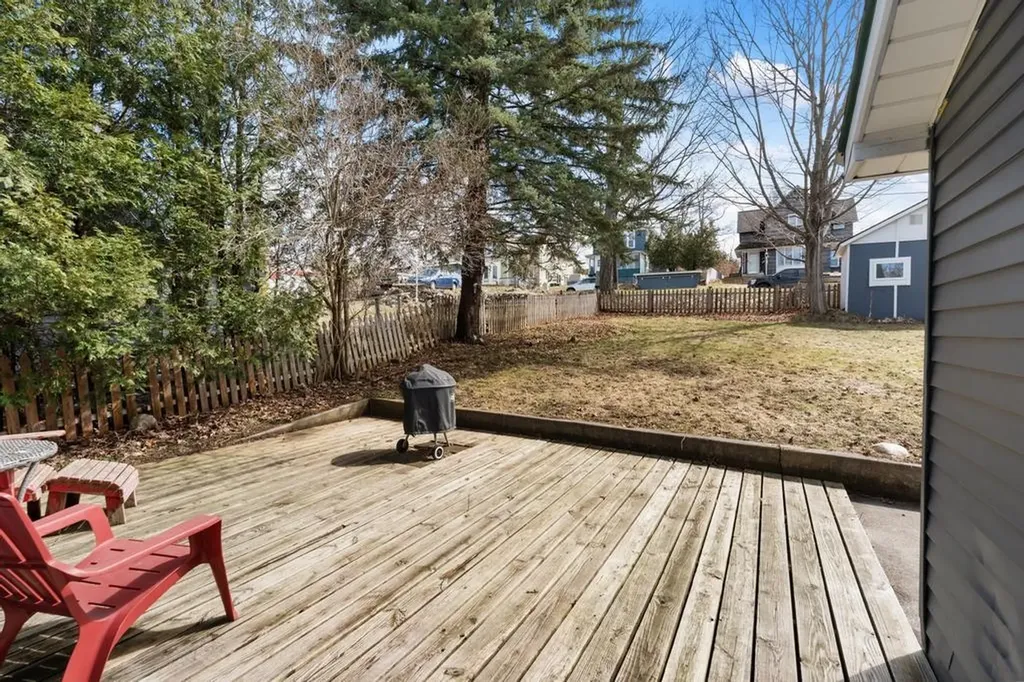 312 Grove Petoskey City MI 49720