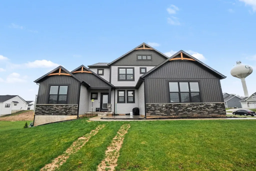 3338 Eagle Peak Drive Georgetown Charter Township MI 49428