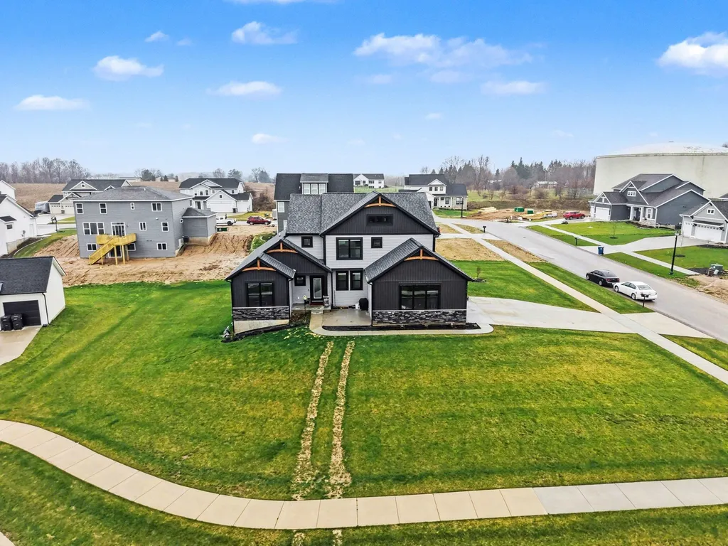 3338 Eagle Peak Drive Georgetown Charter Township MI 49428