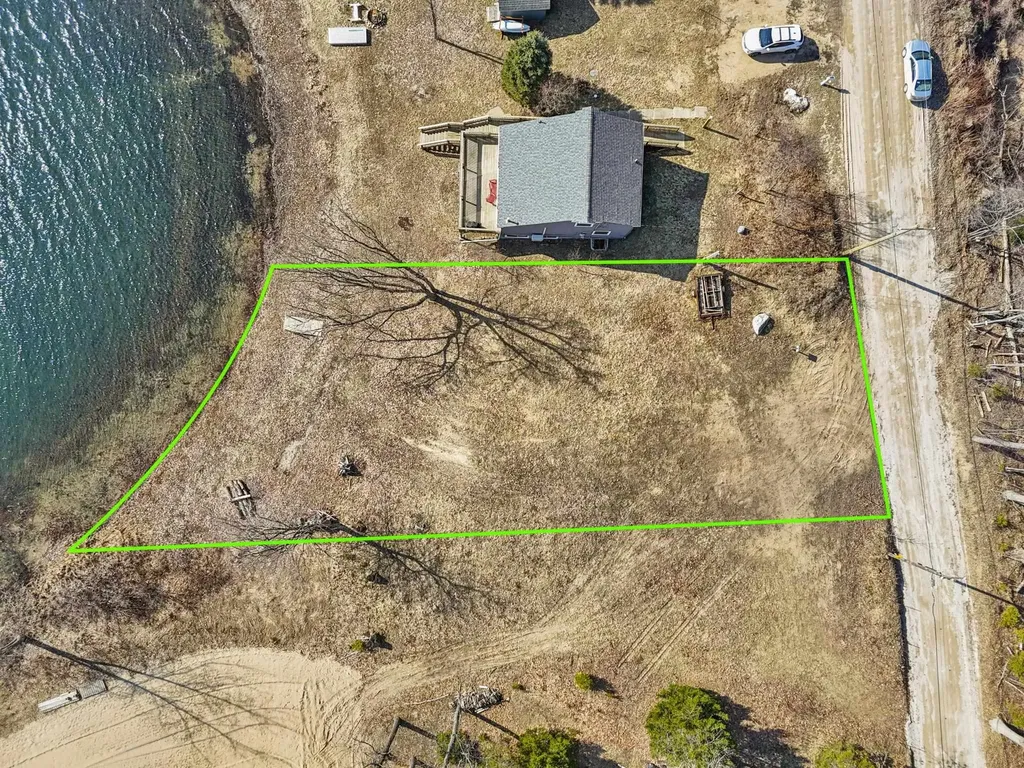 8355 W Sapphire Lake Township MI 49651