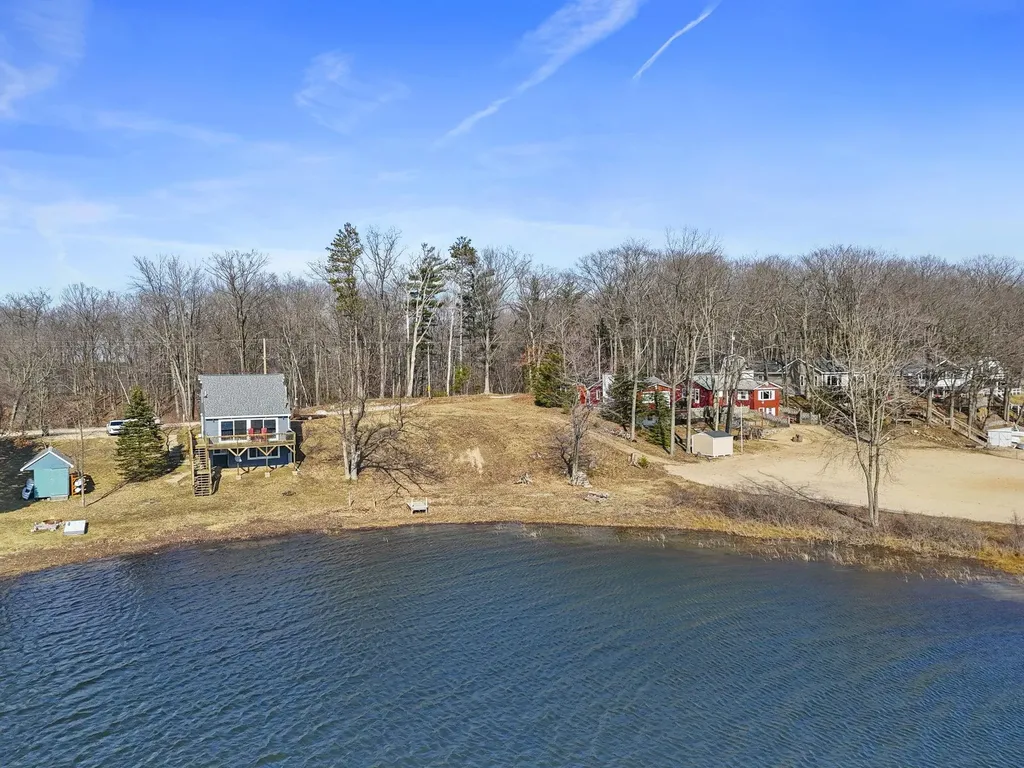 8355 W Sapphire Lake Township MI 49651