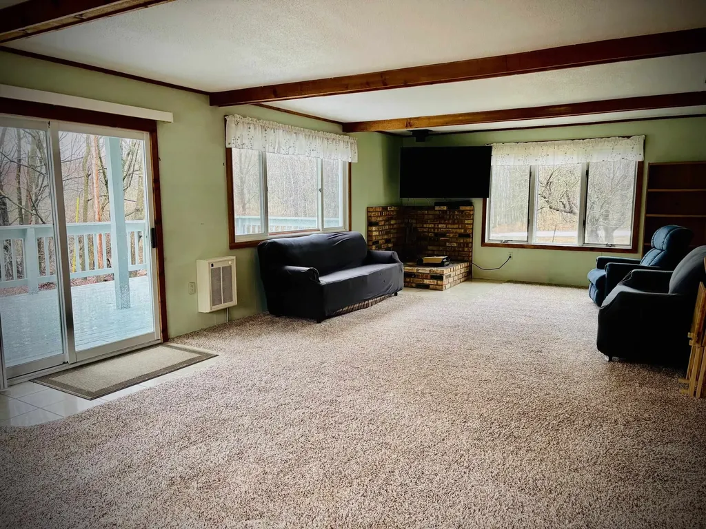 2528 Muckle Road Echo Township MI 49622