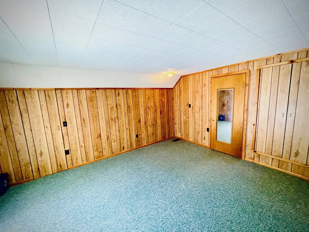 2528 Muckle Road Echo Township MI 49622