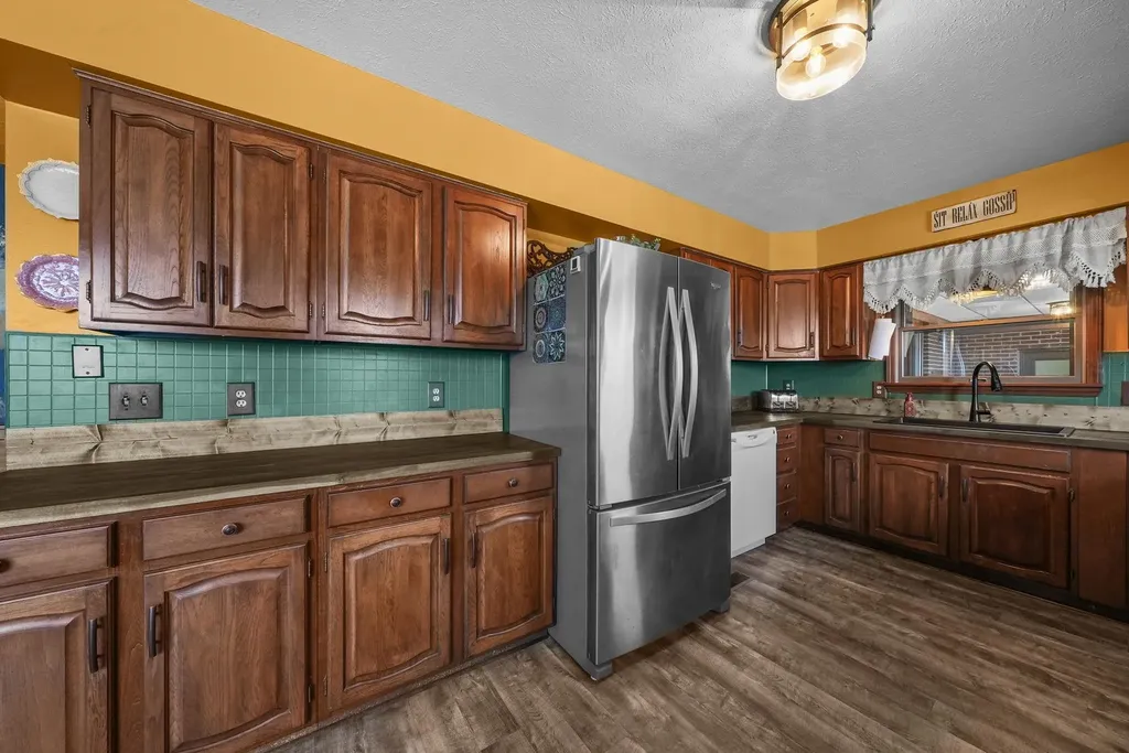 111 S Dana Trail Lake Township MI 49651