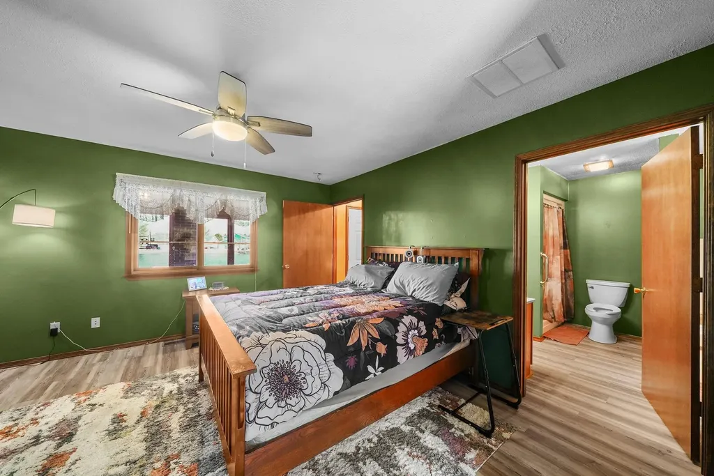 111 S Dana Trail Lake Township MI 49651