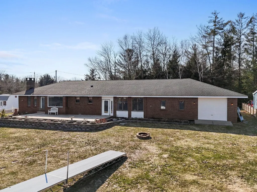 111 S Dana Trail Lake Township MI 49651