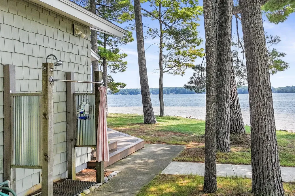 620 Lakewood Road Long Lake Township MI 49685