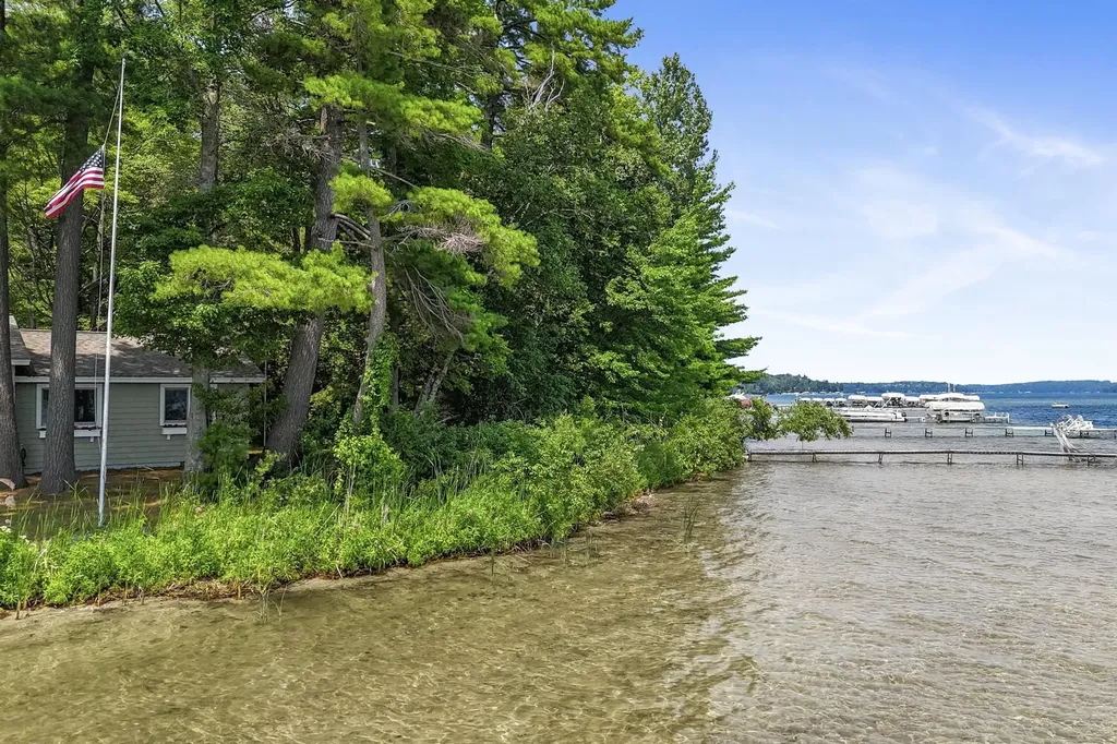 620 Lakewood Road Long Lake Township MI 49685