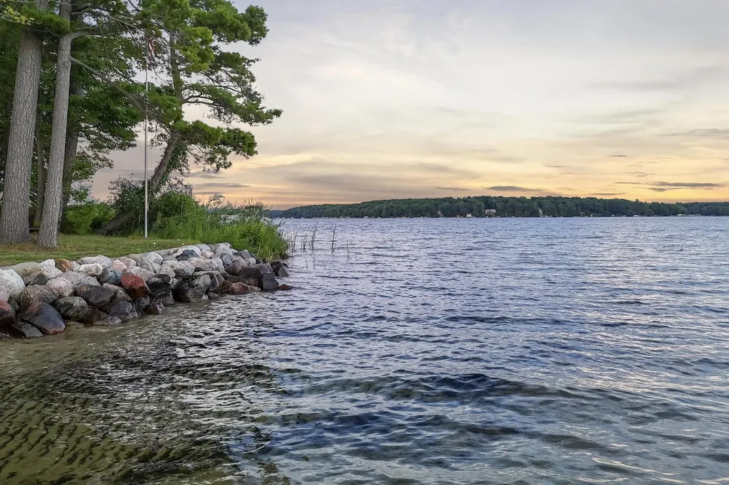 620 Lakewood Road Long Lake Township MI 49685