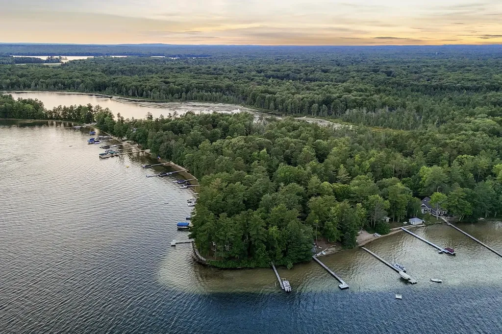 620 Lakewood Road Long Lake Township MI 49685