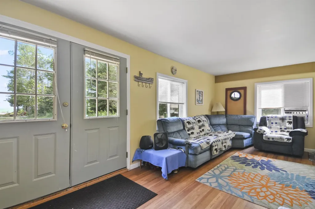 22542 N Us-23 Bearinger Township MI 49759