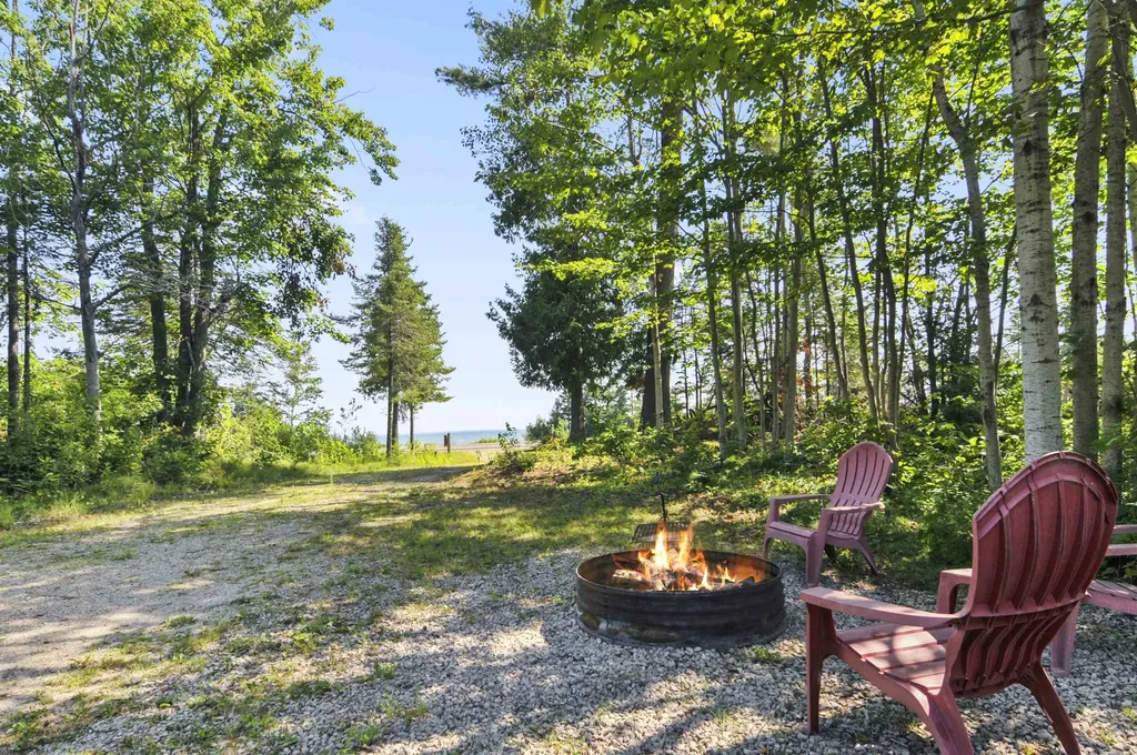 22542 N Us-23 Bearinger Township MI 49759