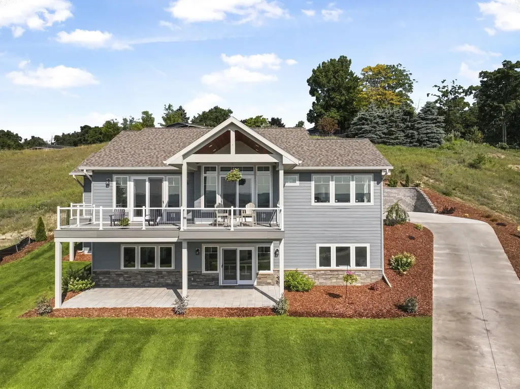 4239 Eagles View Garfield Charter Township MI 49684