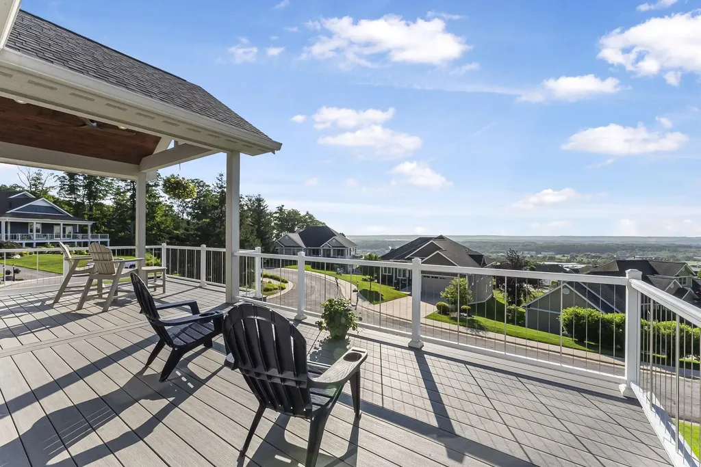 4239 Eagles View Garfield Charter Township MI 49684
