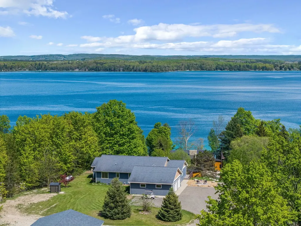 11660 Indian Road Milton Township MI 49648