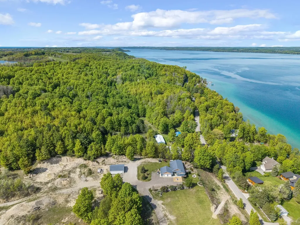 11660 Indian Road Milton Township MI 49648