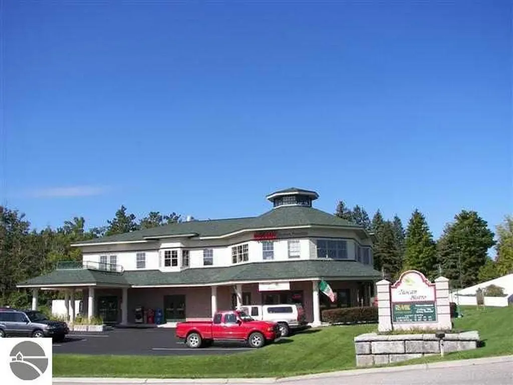 12930 S W Bay Shore Drive Elmwood Charter Township MI 49684