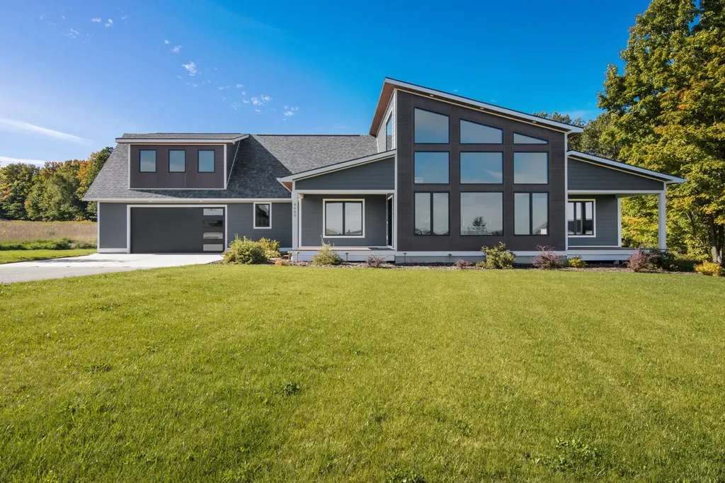 4683 E Water View Drive Leland Township MI 49653
