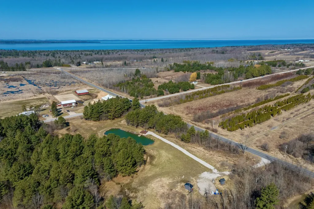 13353 Campbell Road Milton Township MI 49648