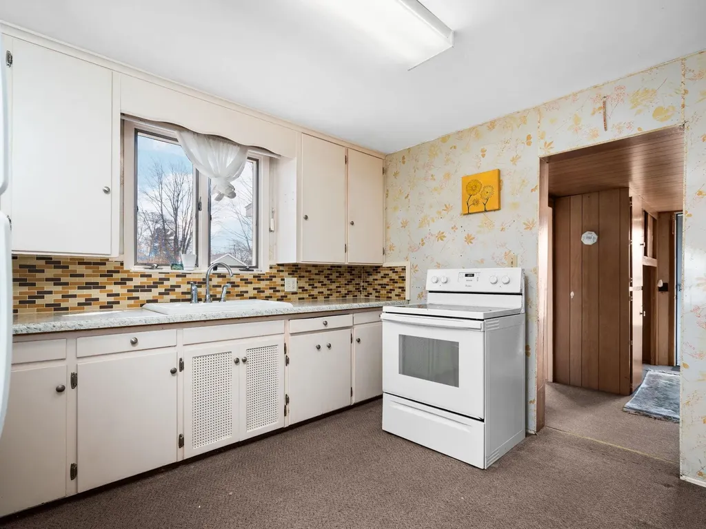 311 W Twelfth Street Traverse City City MI 49684