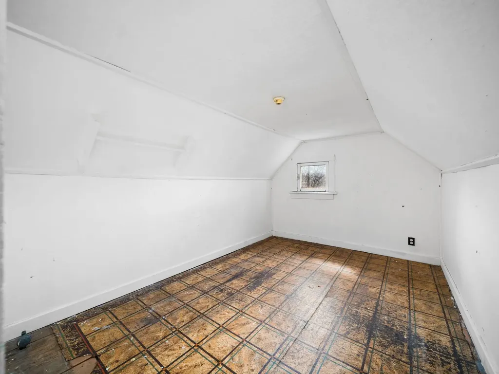 311 W Twelfth Street Traverse City City MI 49684