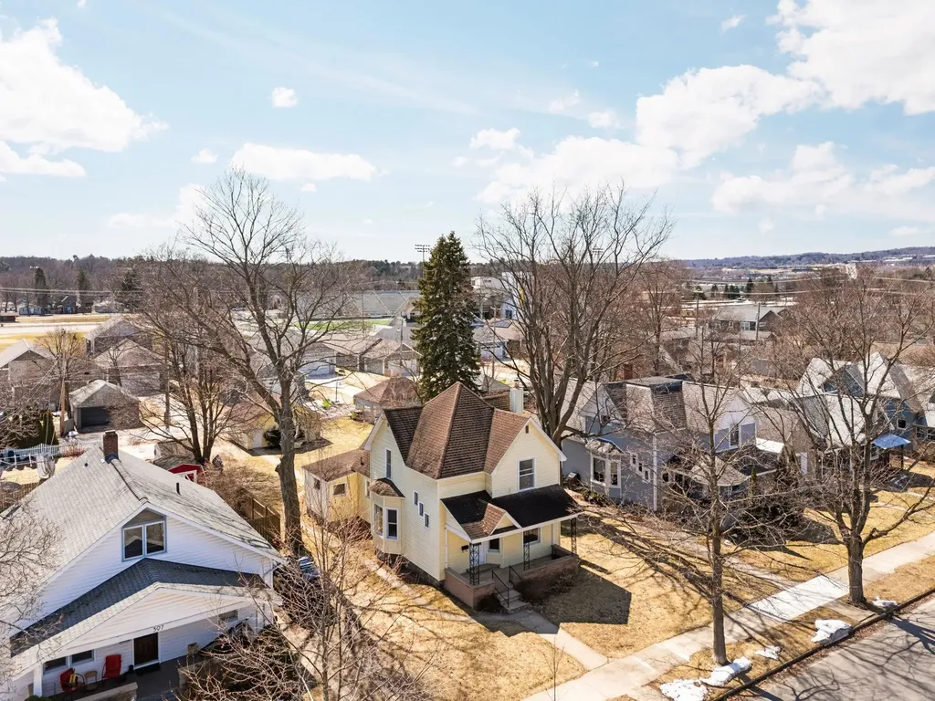 311 W Twelfth Street Traverse City City MI 49684