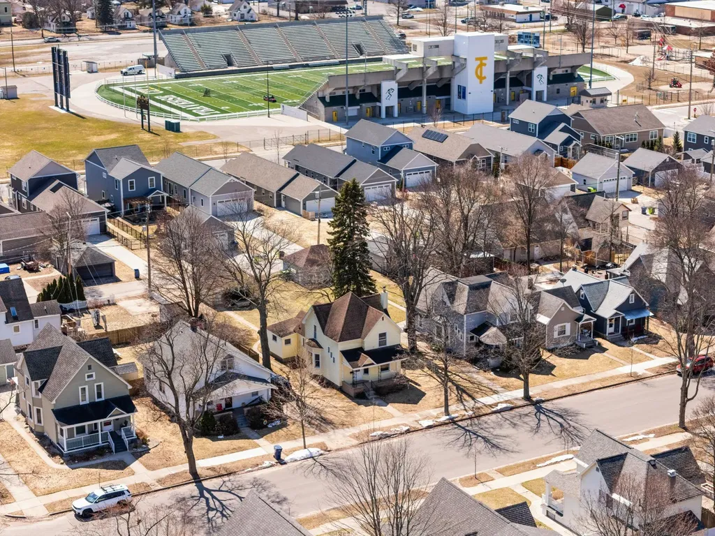 311 W Twelfth Street Traverse City City MI 49684