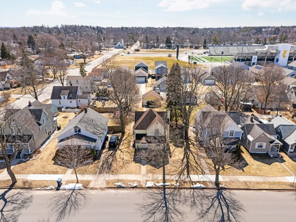 311 W Twelfth Street Traverse City City MI 49684