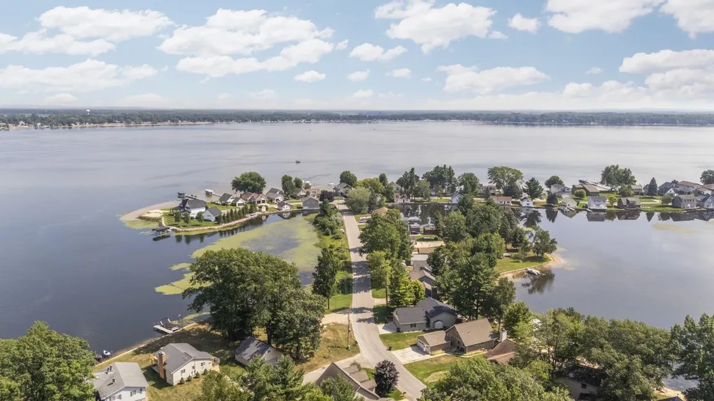 7039 W White Birch Avenue Lake Township MI 49651