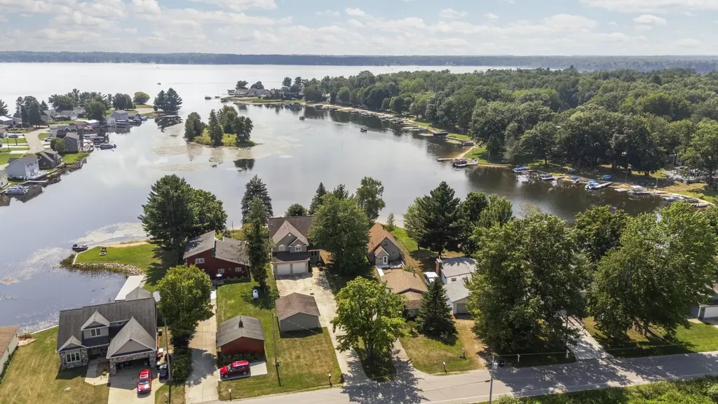 7039 W White Birch Avenue Lake Township MI 49651