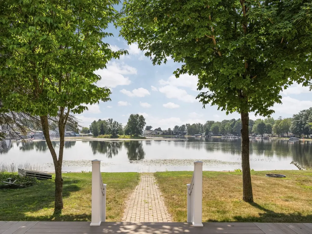 7039 W White Birch Avenue Lake Township MI 49651