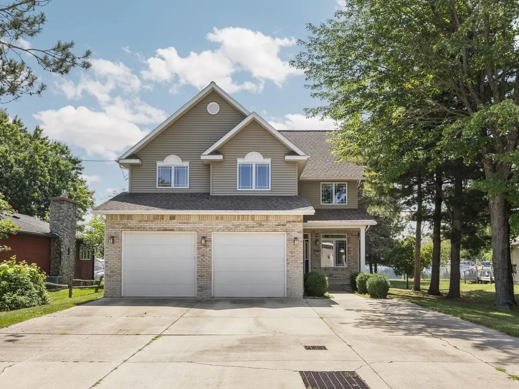 7039 W White Birch Avenue Lake Township MI 49651