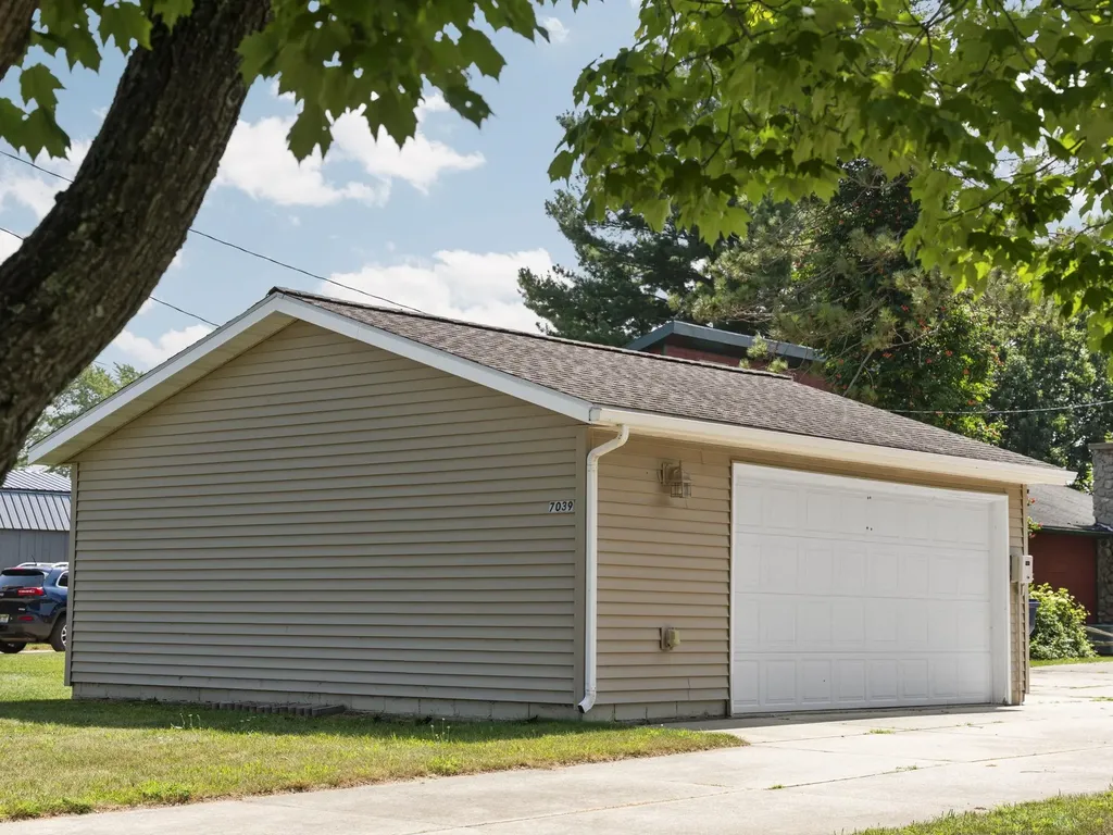 7039 W White Birch Avenue Lake Township MI 49651