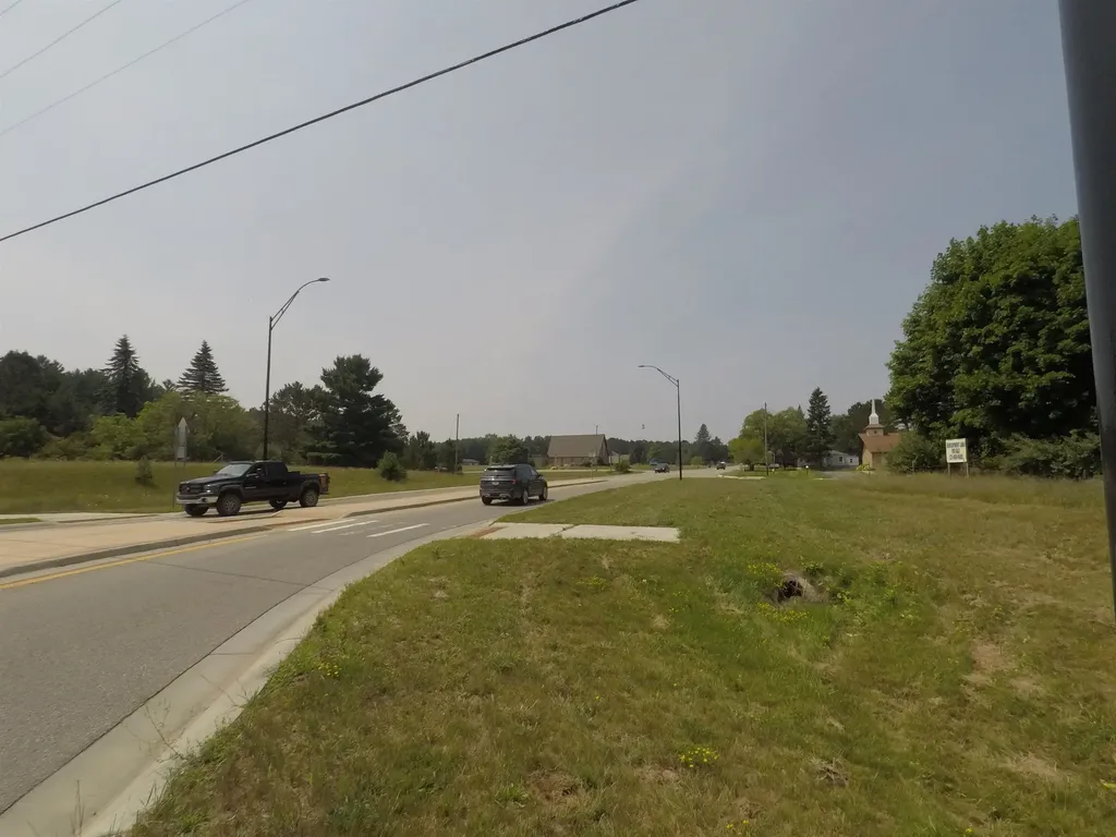 1201 E Division Cadillac City MI 49601