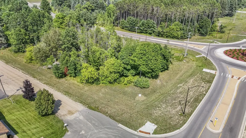 1201 E Division Cadillac City MI 49601