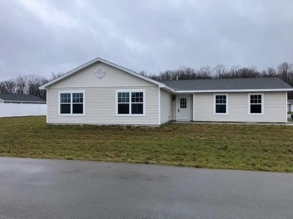 1949 Oriole Drive Blair Township MI 49685
