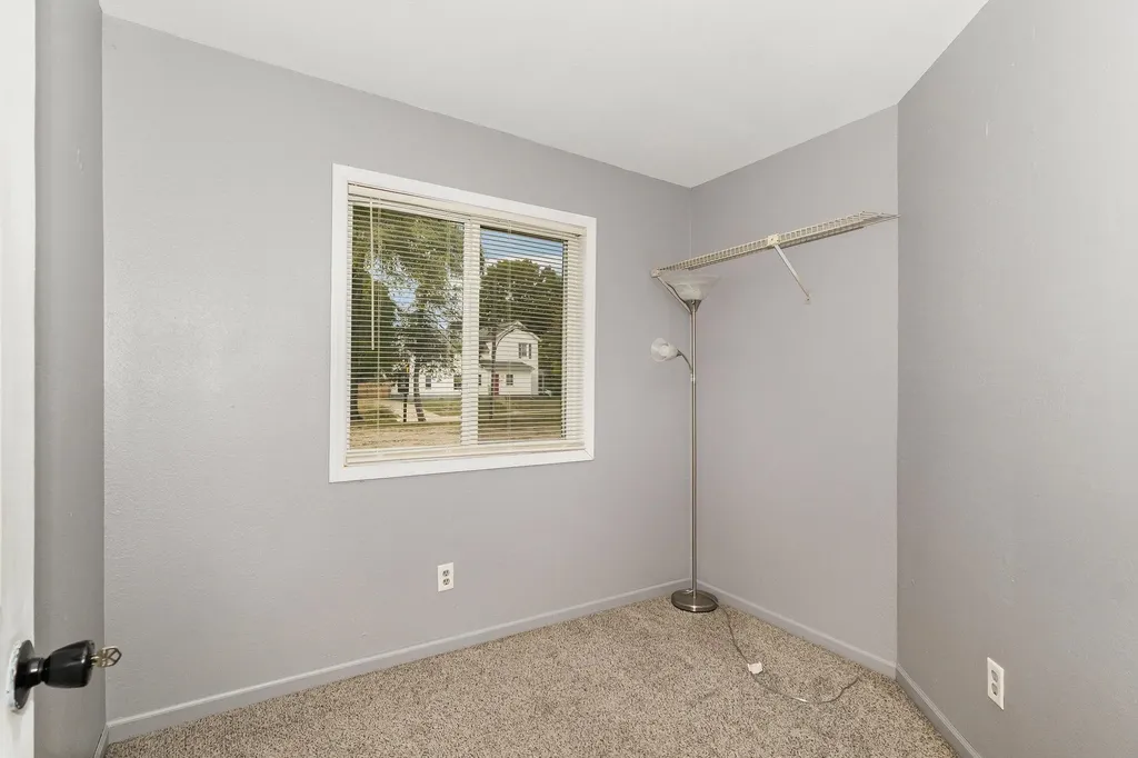 805 S Douglas Drive Mt. Pleasant City MI 48858