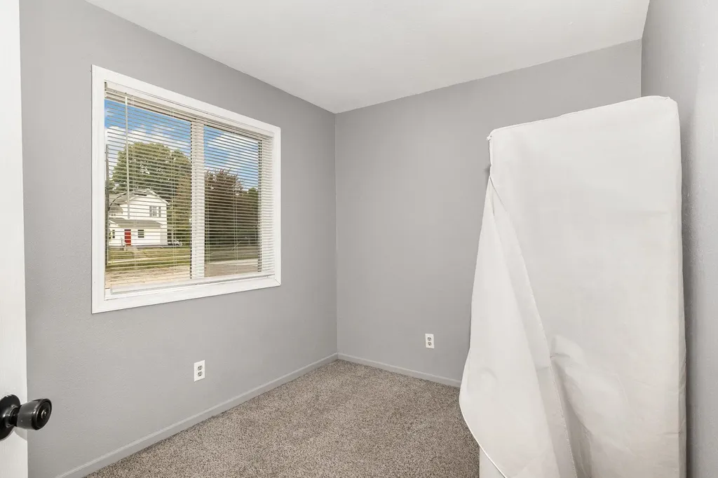 805 S Douglas Drive Mt. Pleasant City MI 48858