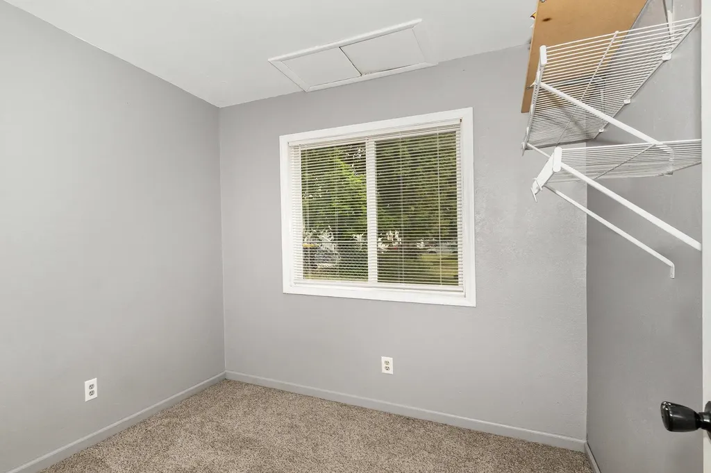 805 S Douglas Drive Mt. Pleasant City MI 48858