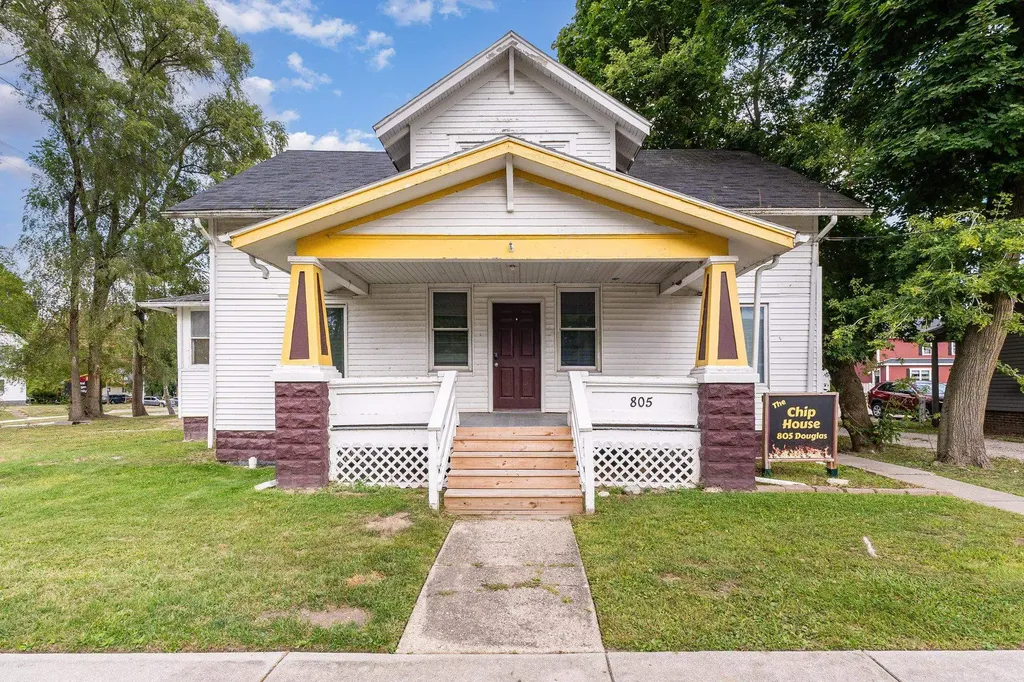 805 S Douglas Drive Mt. Pleasant City MI 48858
