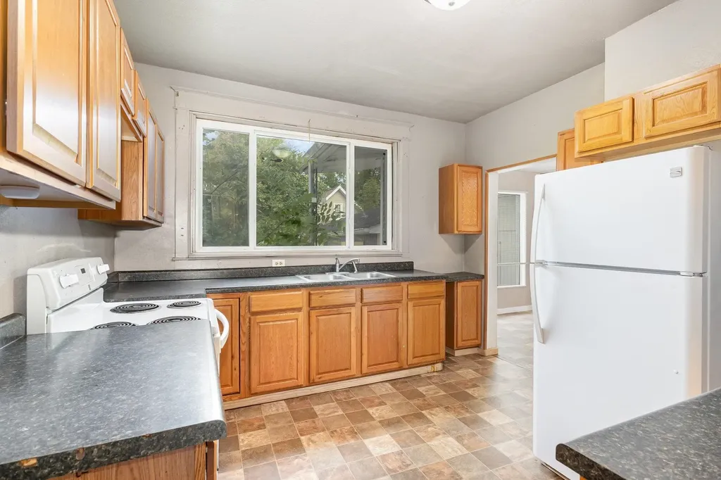 805 S Douglas Drive Mt. Pleasant City MI 48858