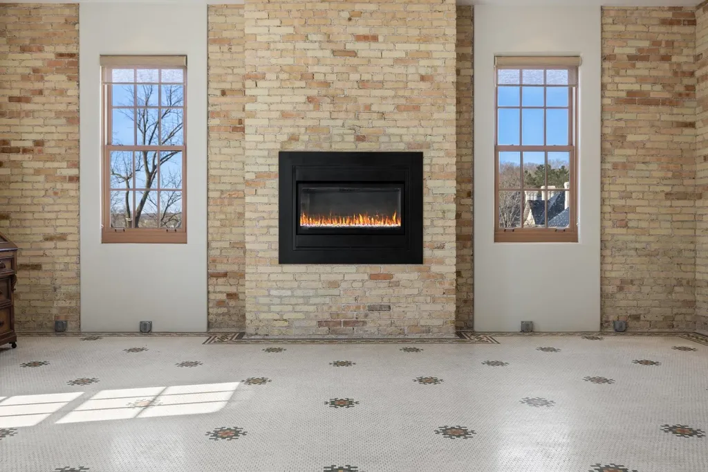 800-319 Cottageview Drive Traverse City City MI 49684