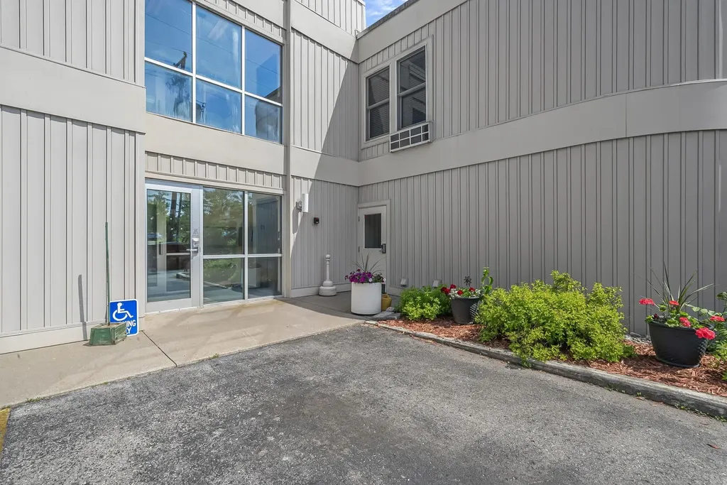 124 Beech Street Traverse City City MI 49684